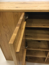 Laden Sie das Bild in den Galerie-Viewer, unikat schuhschrank