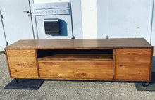 Laden Sie das Bild in den Galerie-Viewer, svo-living unikat lowboard sideboard xxl massivholz möbel